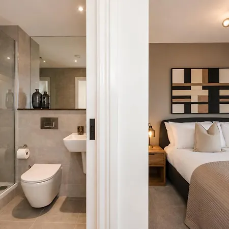 Daire Skyline Views - 2 Bed Flat *