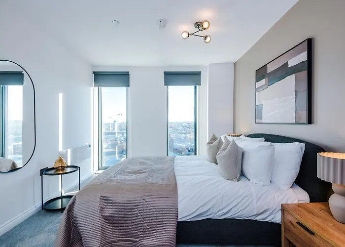 Skyline Views - 2 Bed Flat Апартаменти Лідс