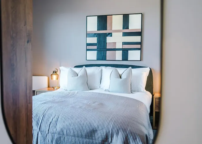 Апартаменты Skyline Views - 2 Bed Flat